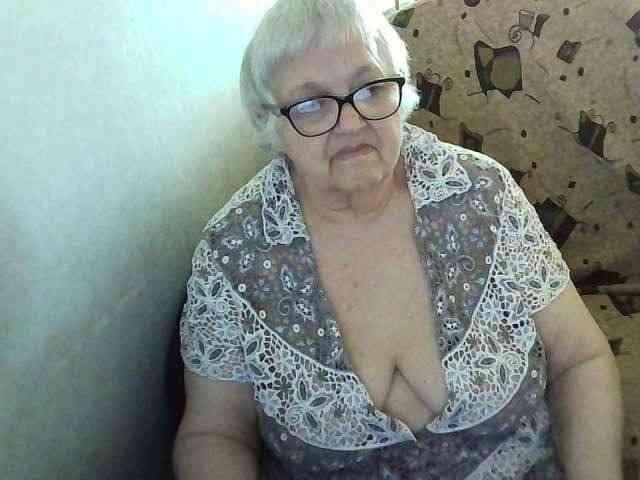 Gelja73's cam show statistics and live stream