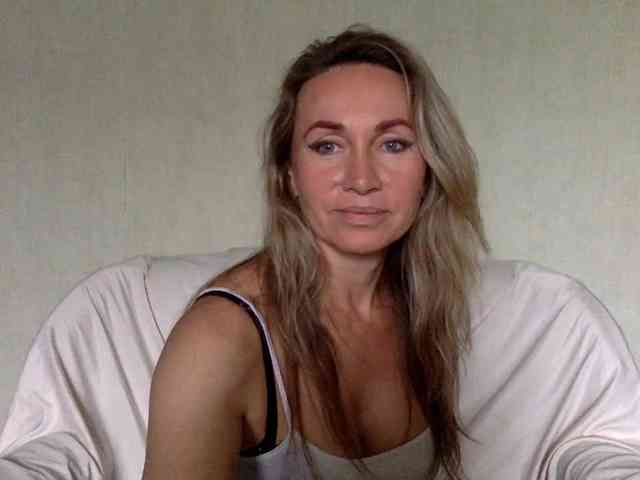 Alia1Alia webcam