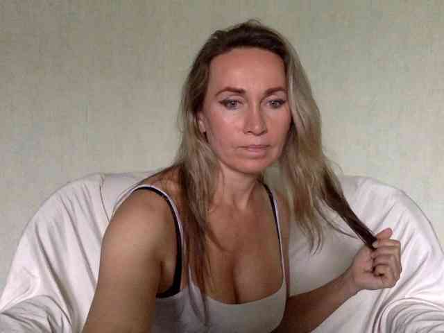 Alia1Alia webcam