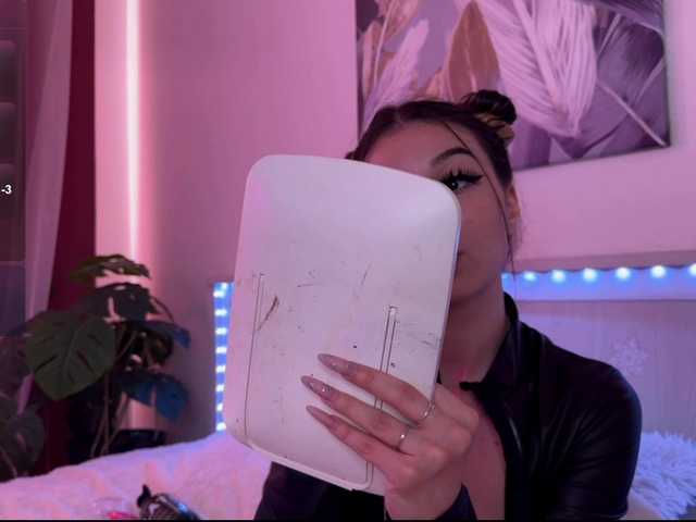 Veronika-Leal live cam on BongaCams