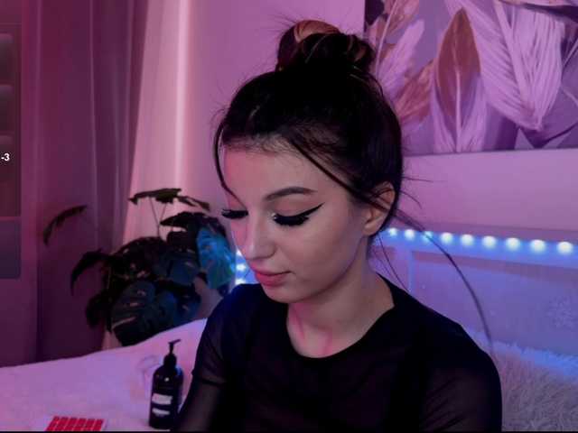 Veronika-Leal live webcam show
