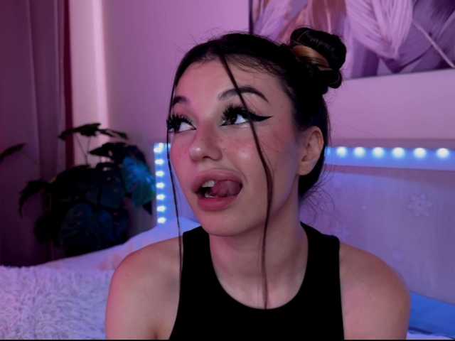 Veronika-Leal live cam on BongaCams