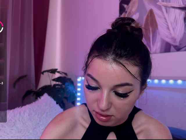Veronika-Leal webcam
