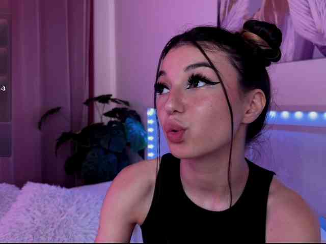 Veronika-Leal webcam