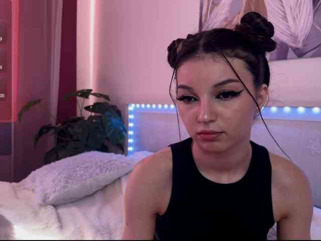 Veronika-Leal webcam