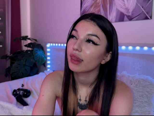 Veronika-Leal webcam