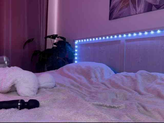 Veronika-Leal webcam