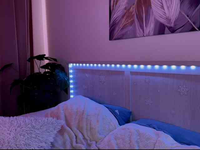 Veronika-Leal webcam