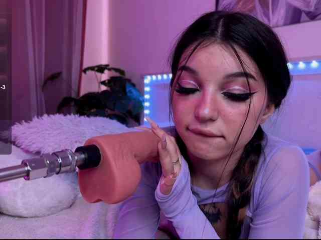 Veronika-Leal webcam