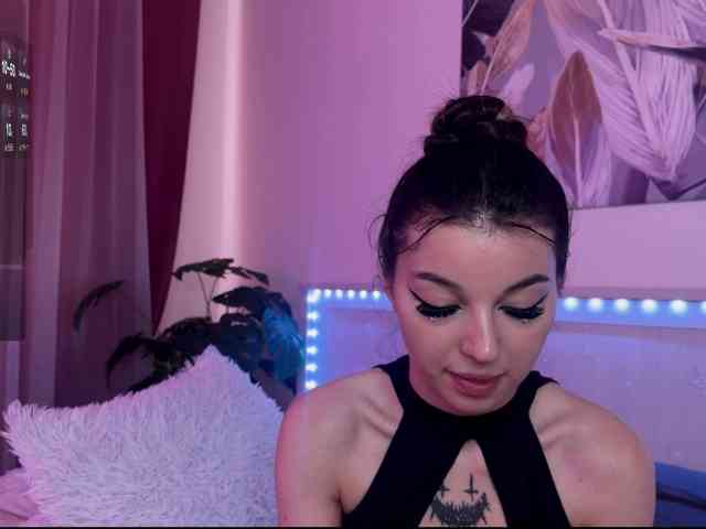 Veronika-Leal webcam