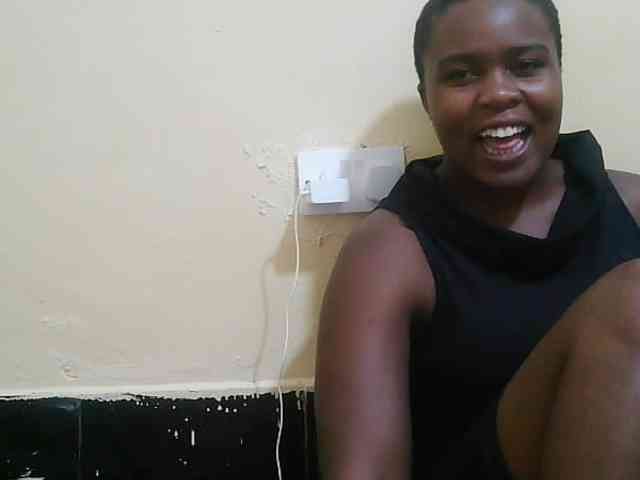 Pretty-221 webcam