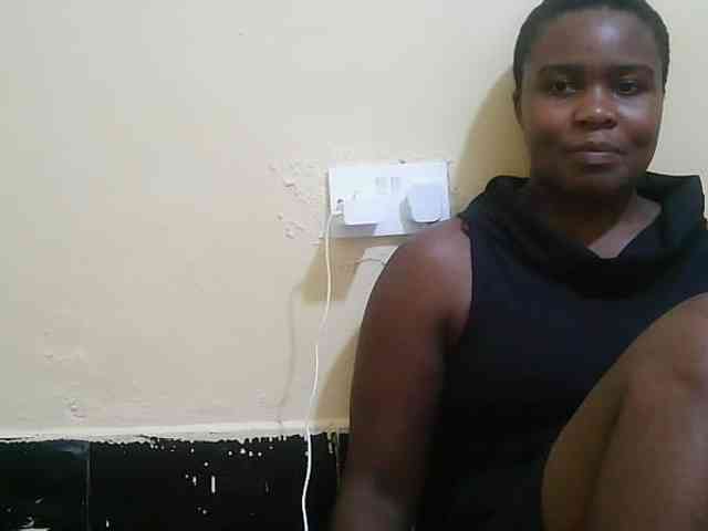 Pretty-221 webcam