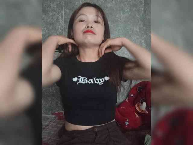 Olivia-lyly webcam