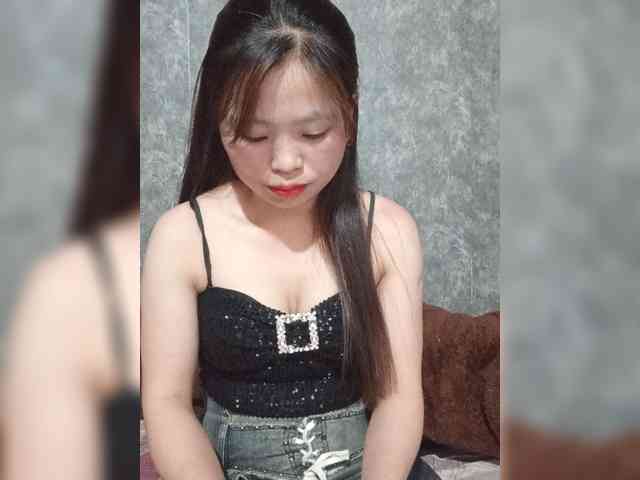 Olivia-lyly webcam