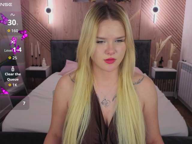 Stellla-Morgans live webcam show