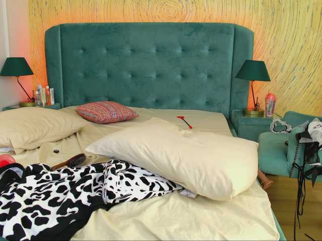 Danielacrudu live cam on BongaCams