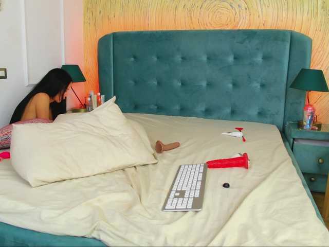 Sex chat gratuit in direct cu Danielacrudu pe BongaCams