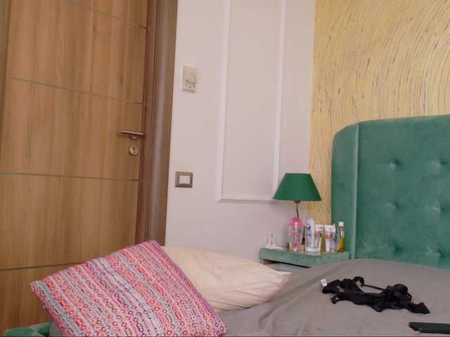 Danielacrudu live cam on BongaCams