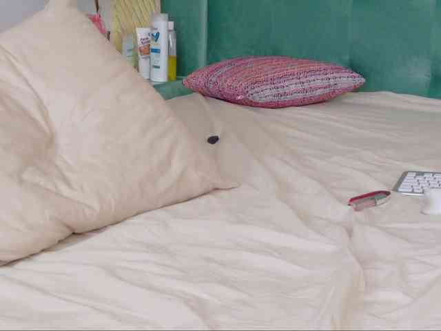 Danielacrudu webcam