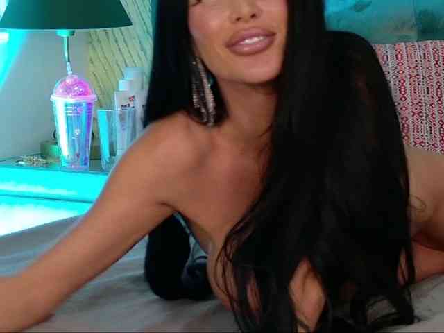 Danielacrudu webcam