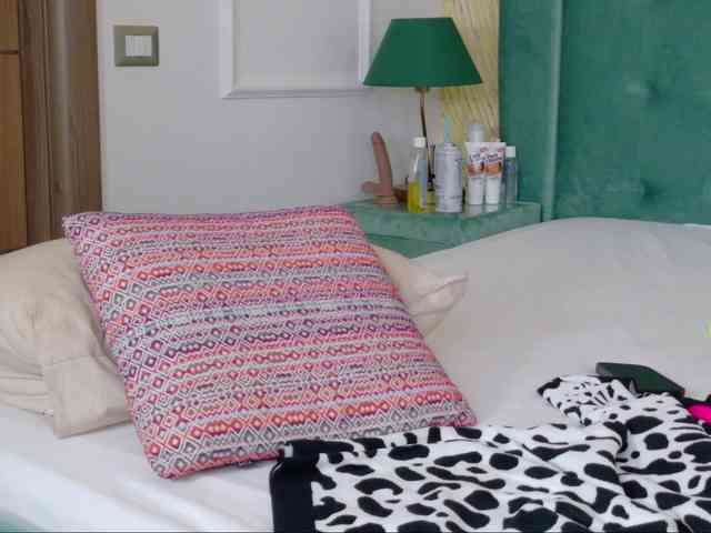 Danielacrudu webcam