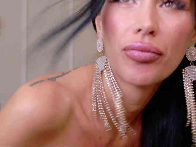 Danielacrudu webcam