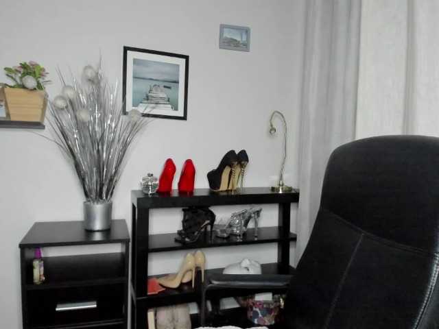 IvyLiveshow live cam on BongaCams