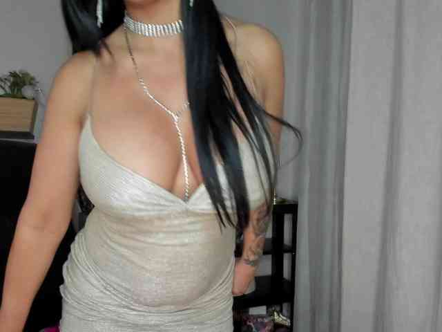 Model: IvyLiveshow