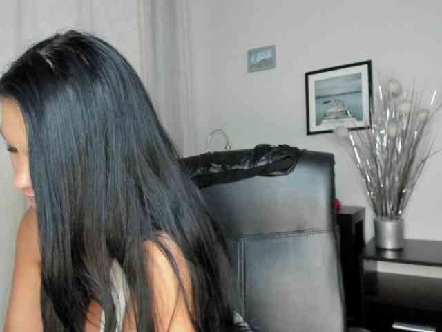 Model: IvyLiveshow