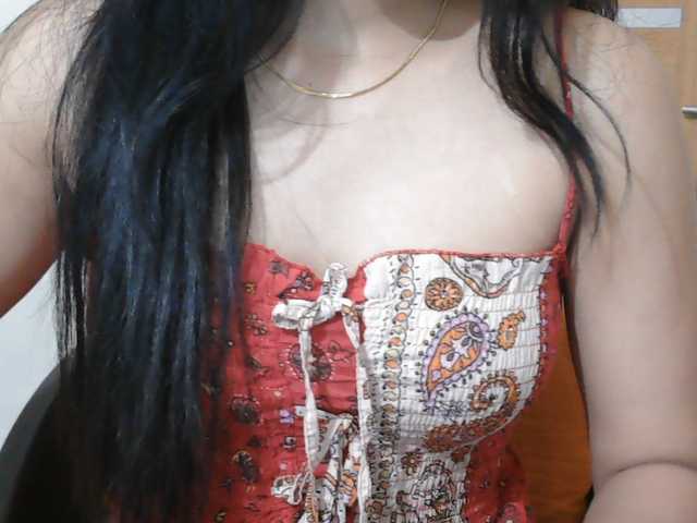 Radhalove live cam on BongaCams