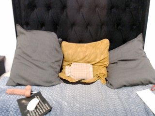 VelvetEbonyX's Live Webcam