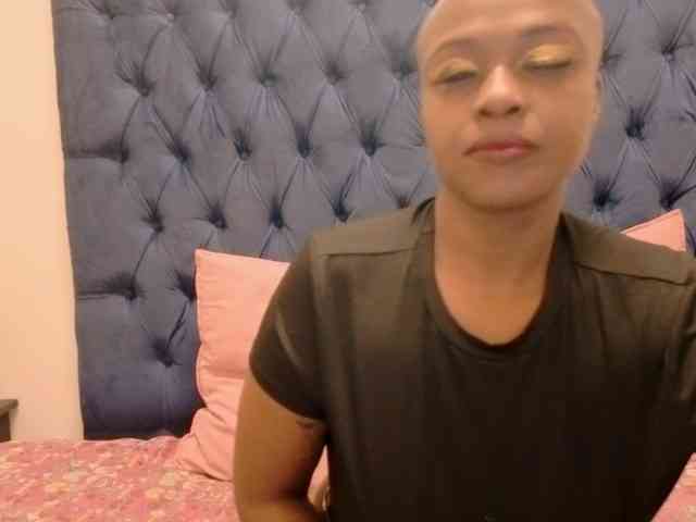VelvetEbonyX webcam