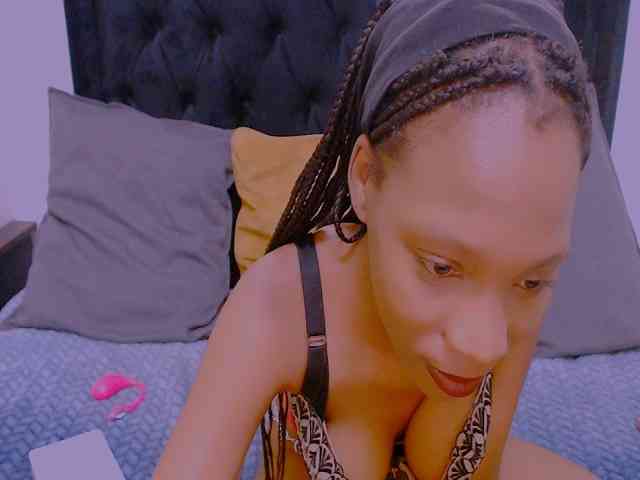 VelvetEbonyX webcam