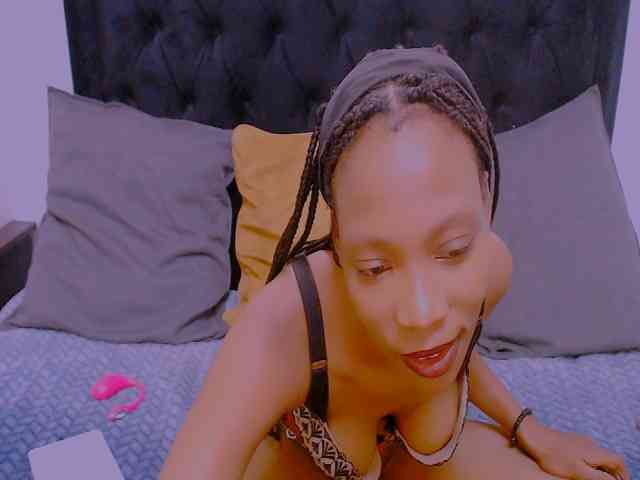 VelvetEbonyX webcam