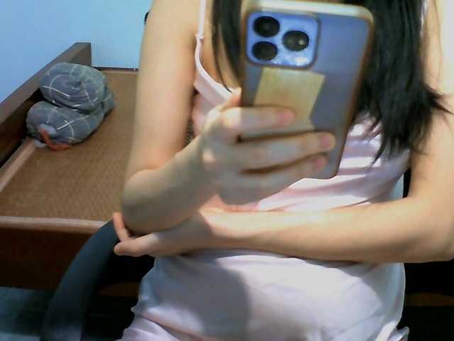 Lovelyhoney live cam on BongaCams