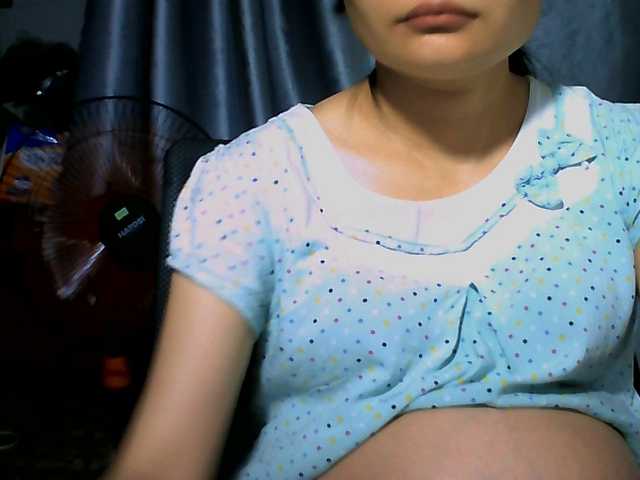 Lovelyhoney live cam on BongaCams