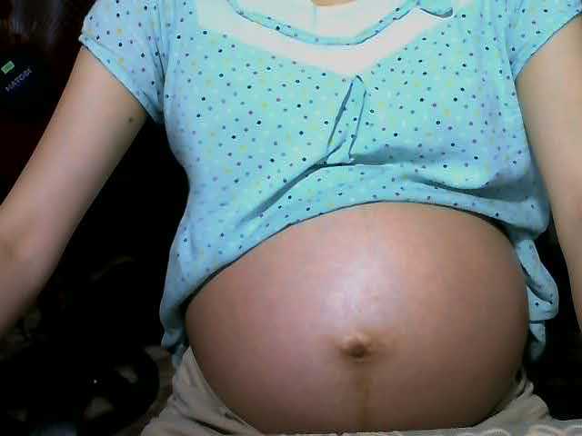 Lovelyhoney live cam on BongaCams