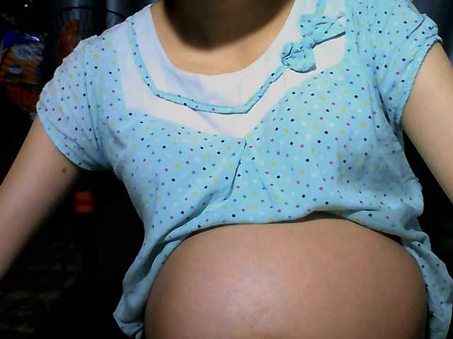 Lovelyhoney live cam on BongaCams