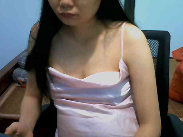 Lovelyhoney webcam