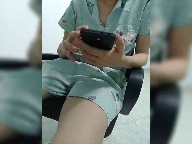 Lovelyhoney webcam