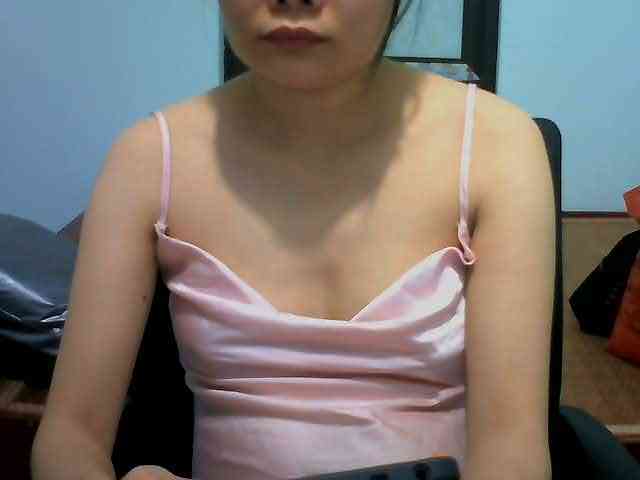 Lovelyhoney webcam