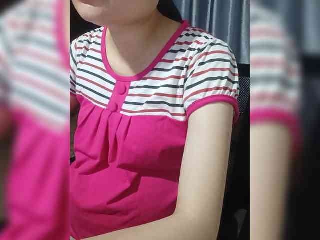 Lovelyhoney webcam