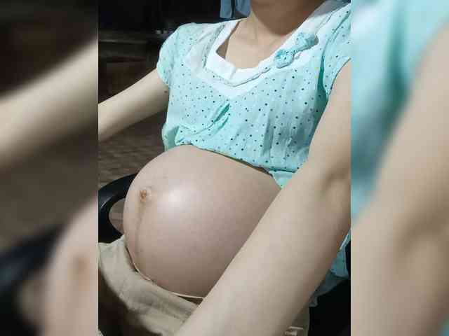 Lovelyhoney webcam
