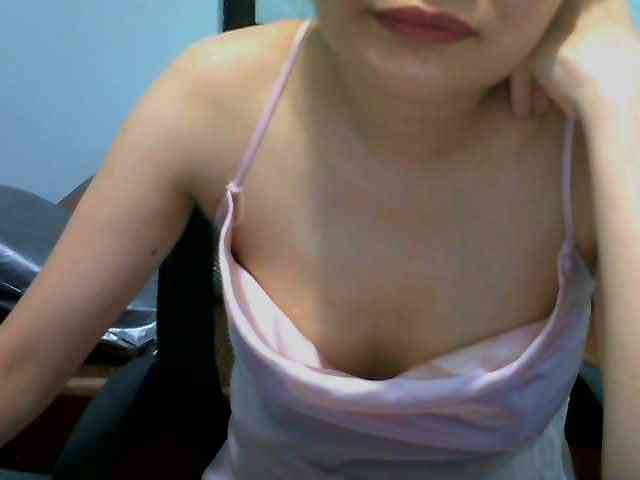 Lovelyhoney webcam