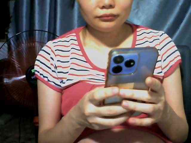 Lovelyhoney webcam