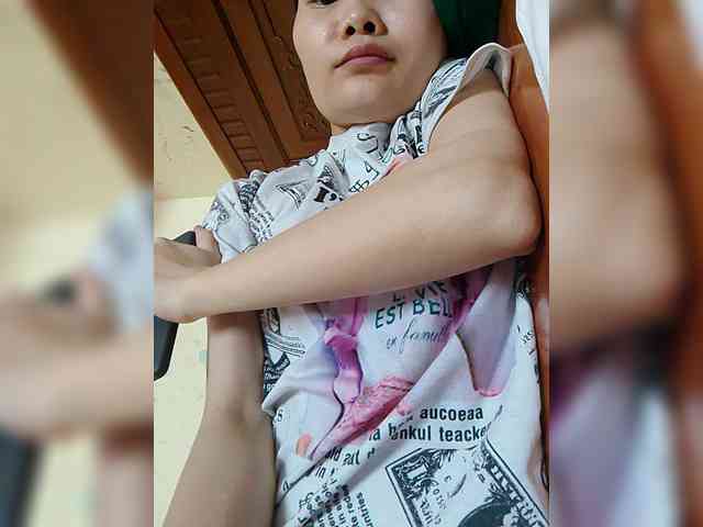 Lovelyhoney webcam