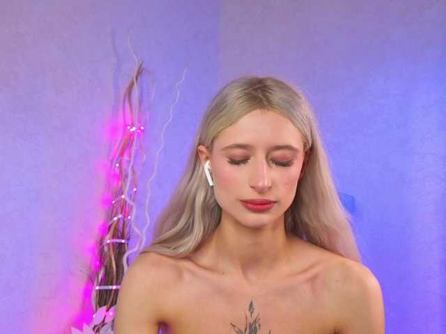 LuxuryBarbie live cam on BongaCams