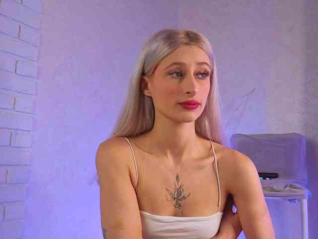 LuxuryBarbie webcam