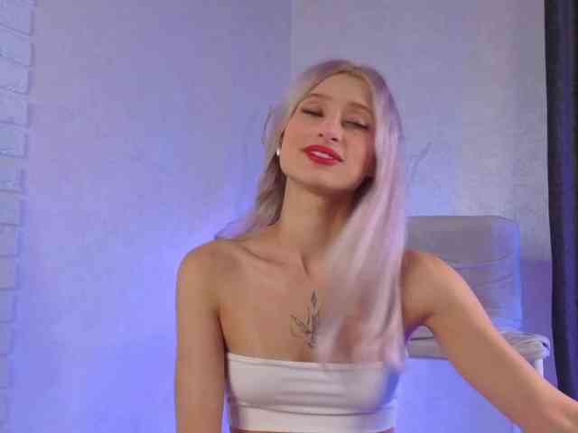 LuxuryBarbie webcam