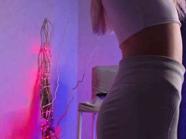 LuxuryBarbie webcam